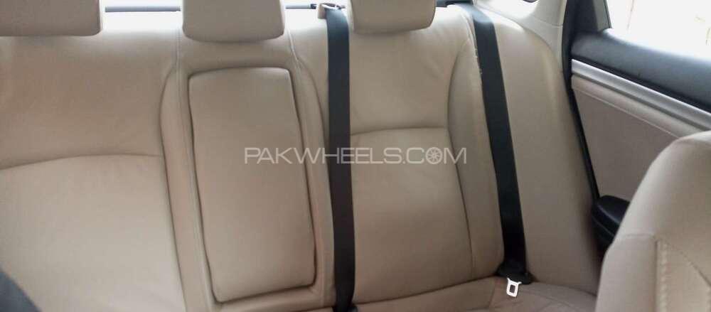 Honda Civic 2019 for Sale in Lahore Honda Civic 2019 for Sale in Lahore Image-11