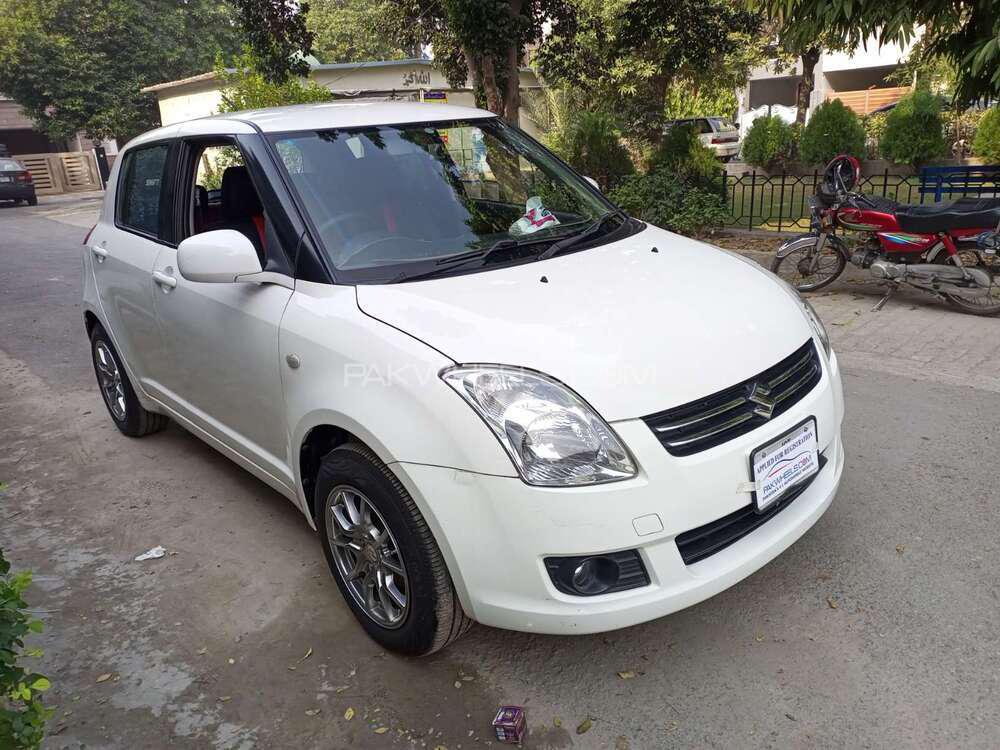 Suzuki Swift 2013 for Sale in Lahore Suzuki Swift 2013 for Sale in Lahore Image-2