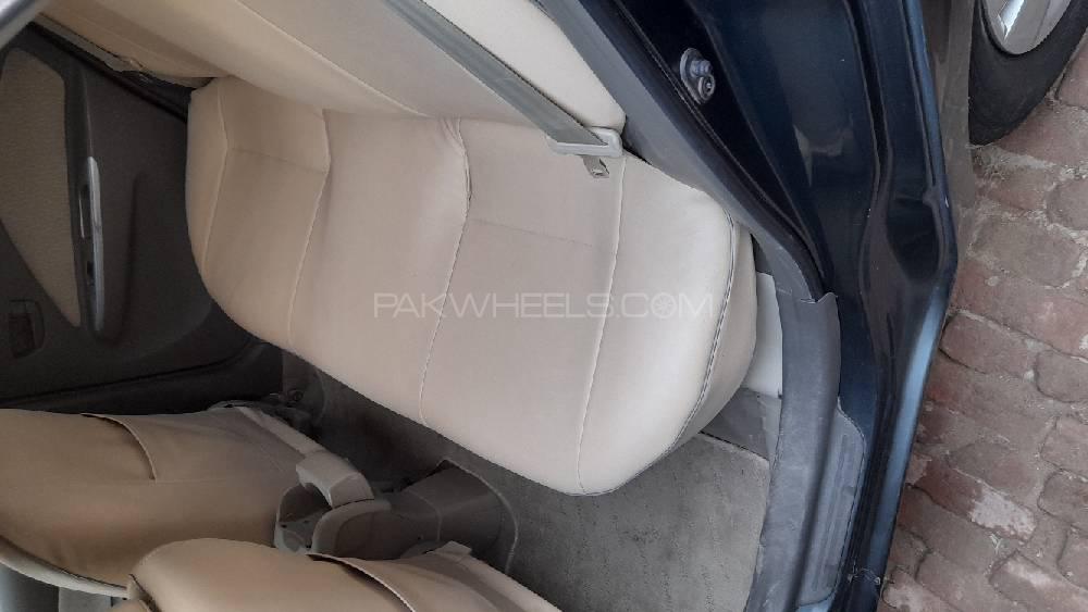 Toyota Belta 2010 for Sale in Lahore Toyota Belta 2010 for Sale in Lahore Image-6