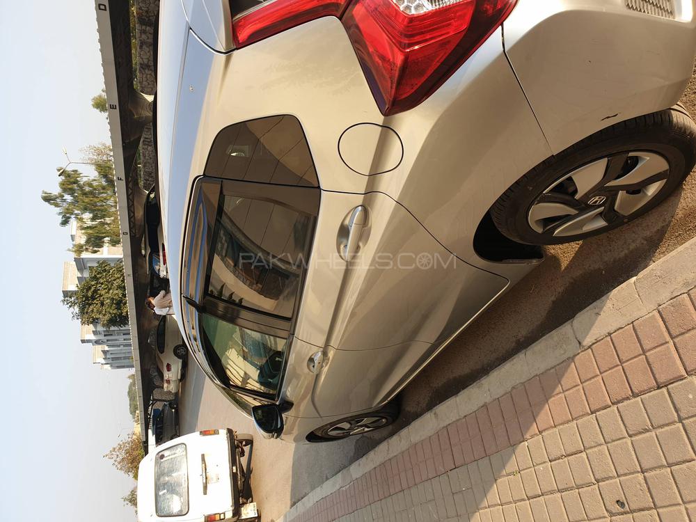 Honda Fit 2014 for Sale in Islamabad Honda Fit 2014 for Sale in Islamabad Image-4