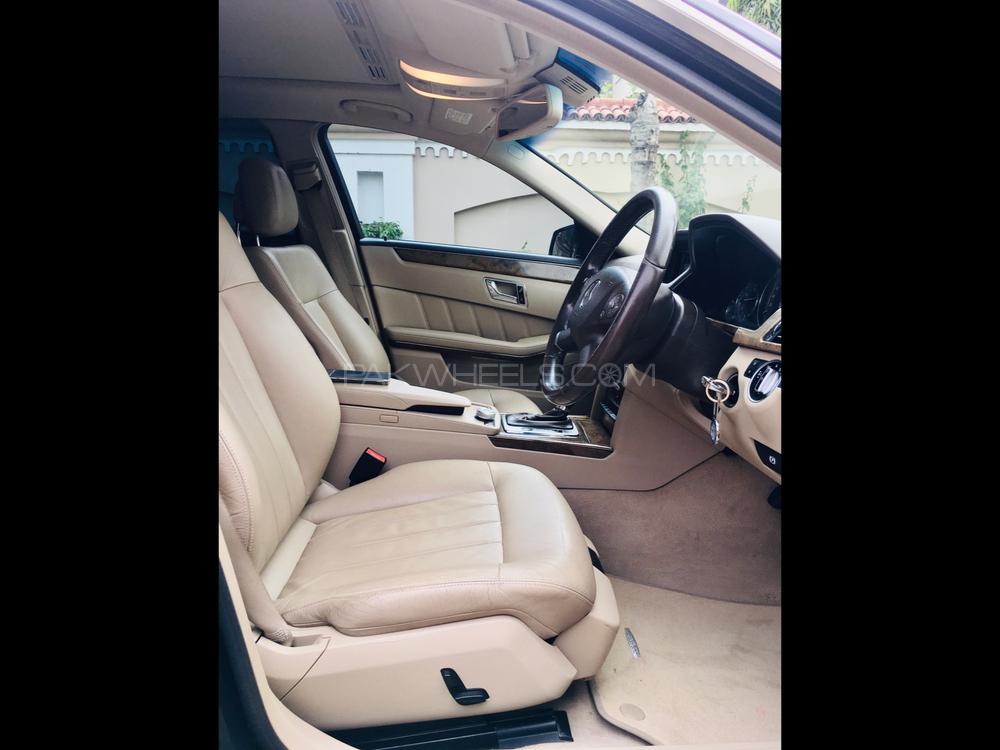 Mercedes Benz E Class 2011 for Sale in Lahore Mercedes Benz E Class 2011 for Sale in Lahore Image-9