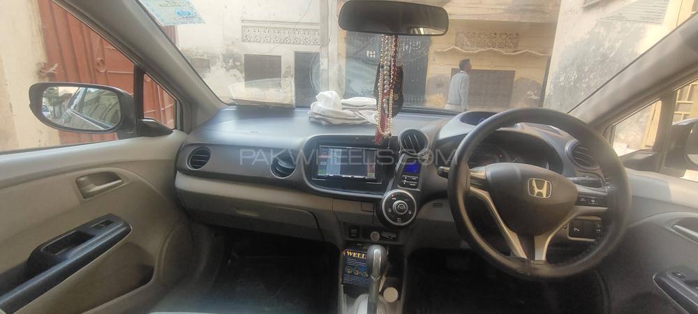 Honda Insight 2013 for Sale in Multan Honda Insight 2013 for Sale in Multan Image-9