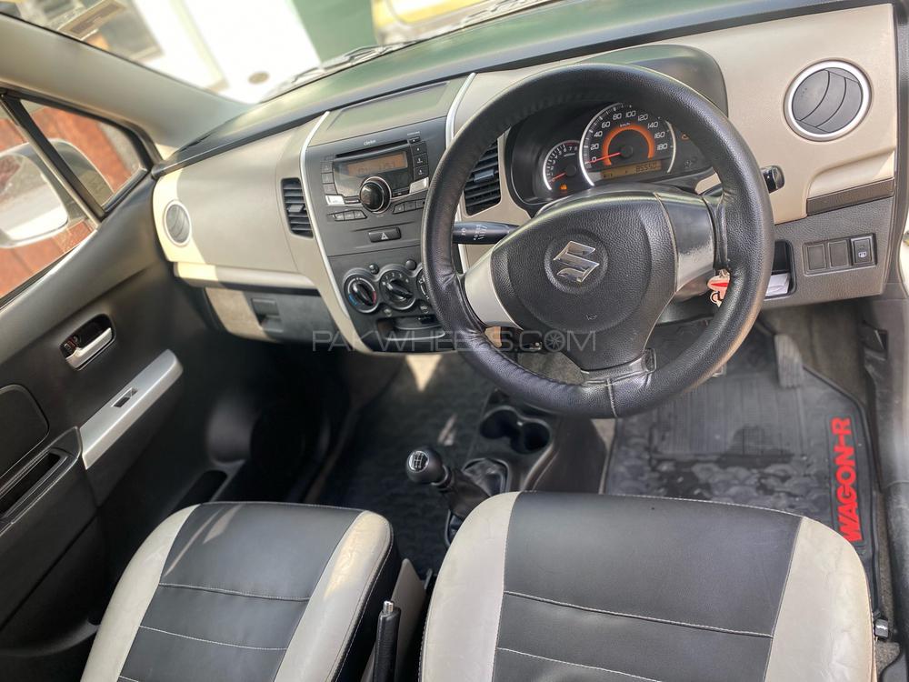 Suzuki Wagon R 2015 for Sale in Gujranwala Suzuki Wagon R 2015 for Sale in Gujranwala Image-9