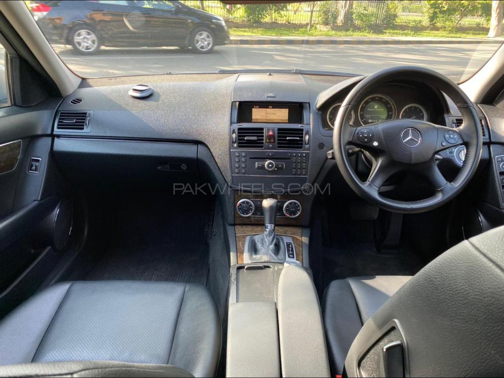 Mercedes Benz C Class 2009 for Sale in Lahore Mercedes Benz C Class 2009 for Sale in Lahore Image-6