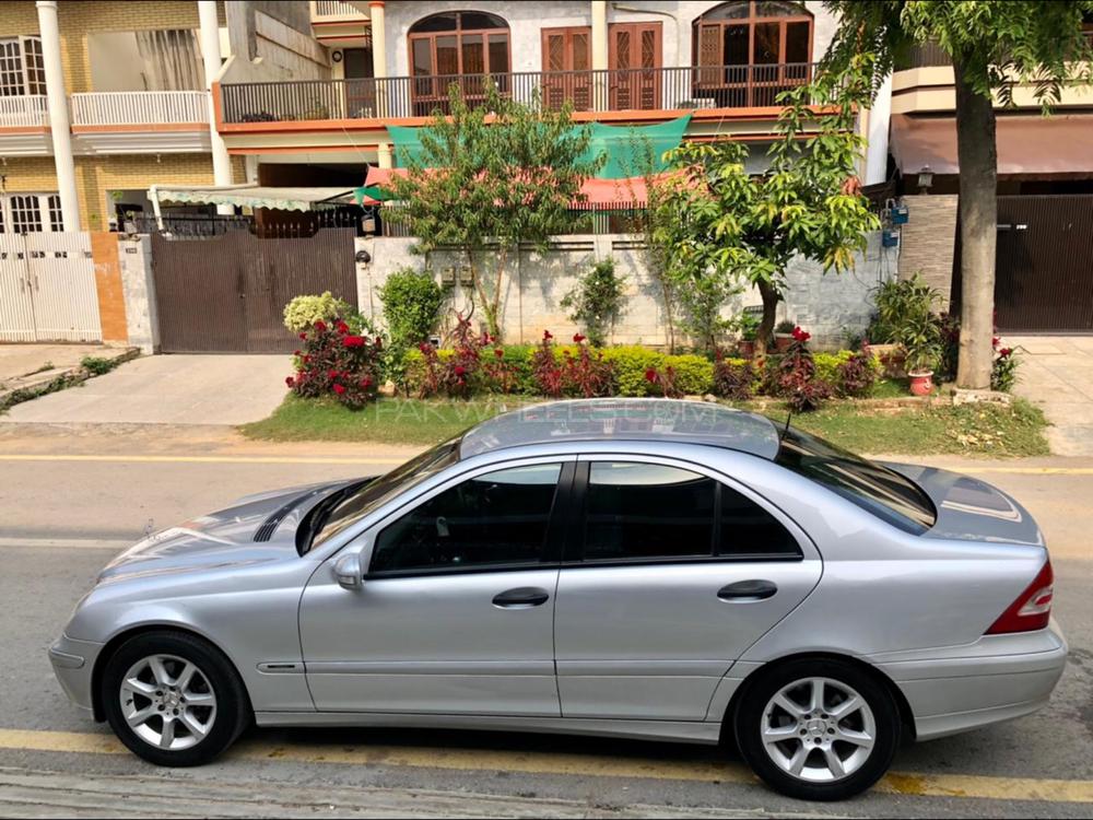 Mercedes Benz C Class 2005 for Sale in Rawalpindi Mercedes Benz C Class 2005 for Sale in Rawalpindi Image-7