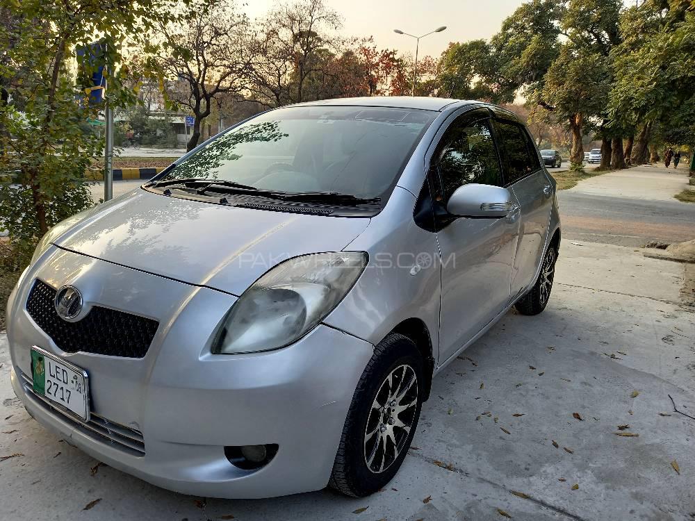Toyota Vitz 2005 for Sale in Islamabad Image-1