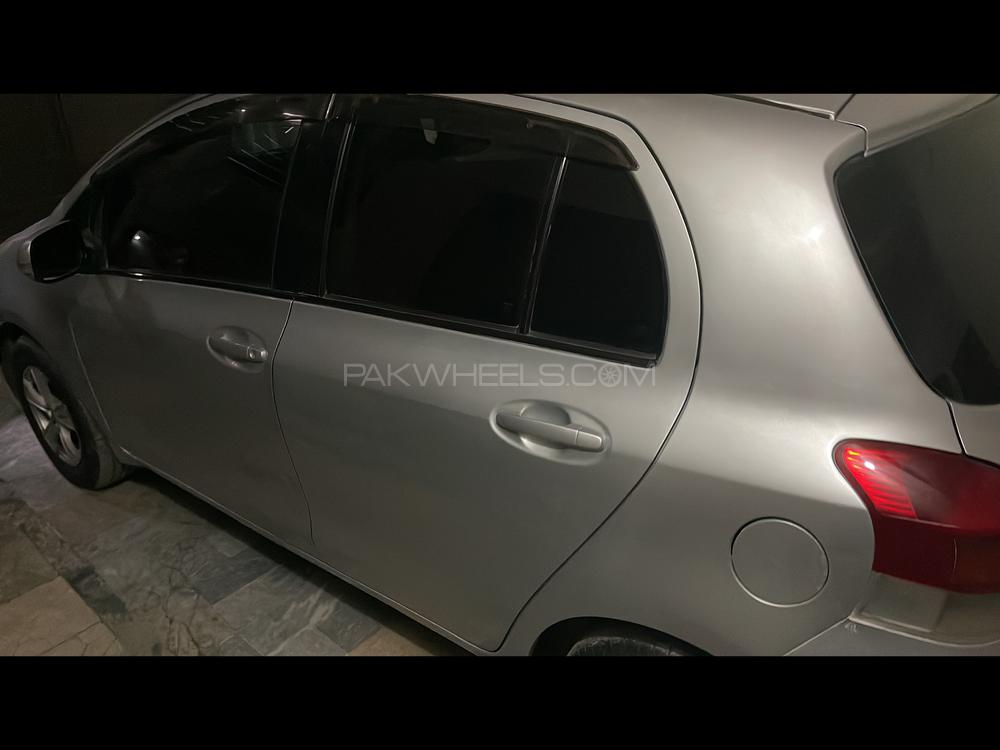 Toyota Vitz 2008 for Sale in Attock Image-1