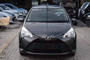 Toyota Vitz F 1.0 2017 for Sale in Rawalpindi