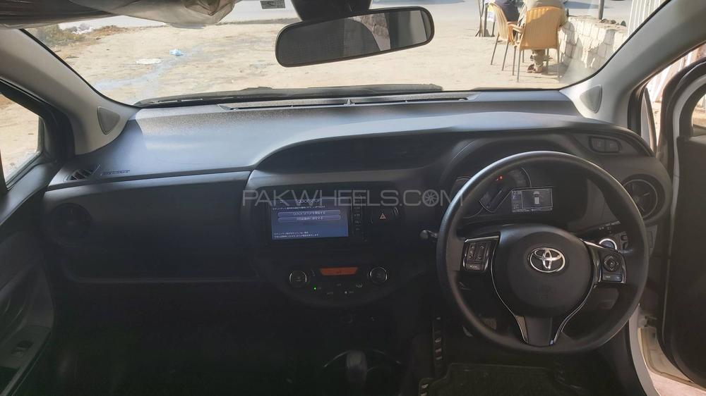 Toyota Vitz 2017 for Sale in Islamabad Toyota Vitz 2017 for Sale in Islamabad Image-9