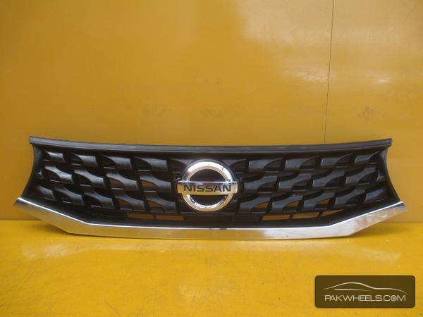 Nissan Dayz Front Bumper Chrome Grill Image-1