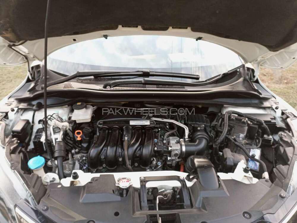 Honda Vezel 2017 for Sale in Lahore Honda Vezel 2017 for Sale in Lahore Image-8