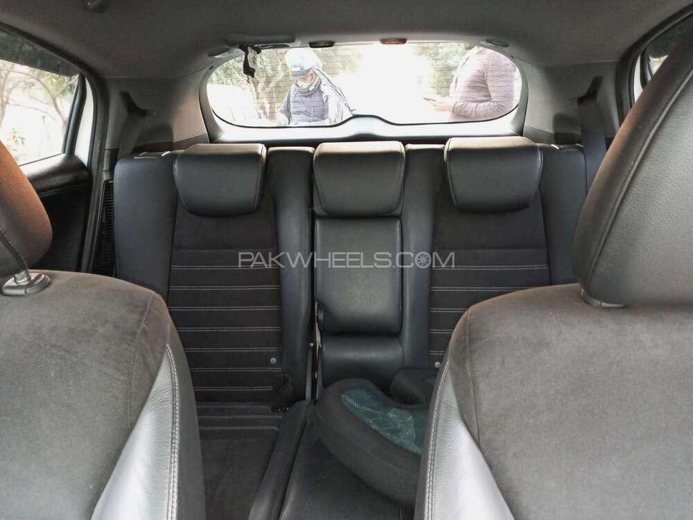 Honda Vezel 2017 for Sale in Lahore Honda Vezel 2017 for Sale in Lahore Image-11