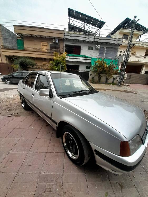 Daewoo Racer - 1993  Image-1