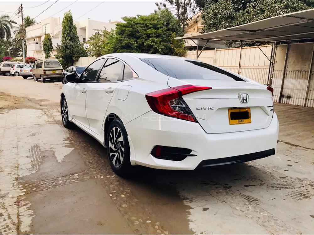 Honda Civic 2018 for Sale in Karachi Honda Civic 2018 for Sale in Karachi Image-4