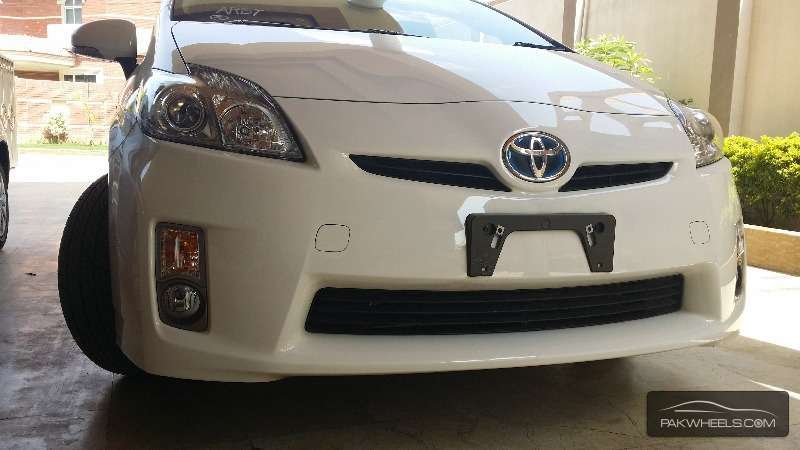 Toyota Prius 2011 for Sale in Sialkot Image-1