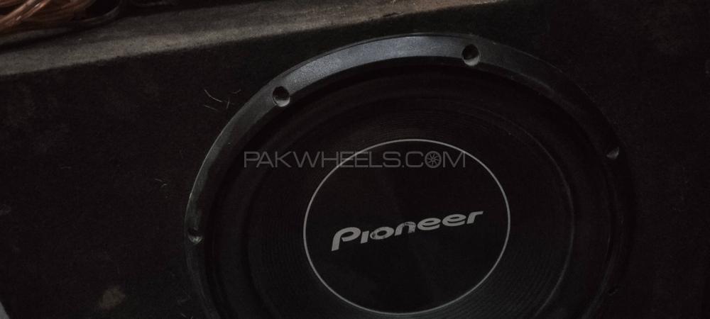 Orignal Pioneer Speaker and 2000 Watt amp for sale Orignal Pioneer Speaker and 2000 Watt amp for sale Image-4