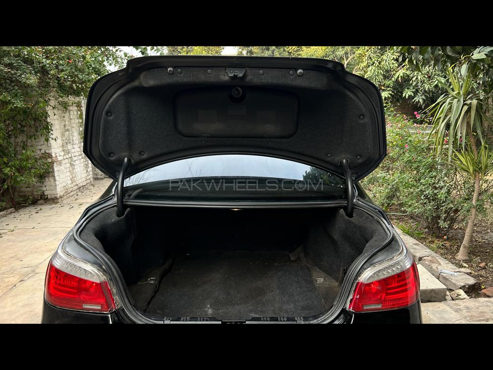 BMW 5 Series 2006 for Sale in Peshawar BMW 5 Series 2006 for Sale in Peshawar Image-20