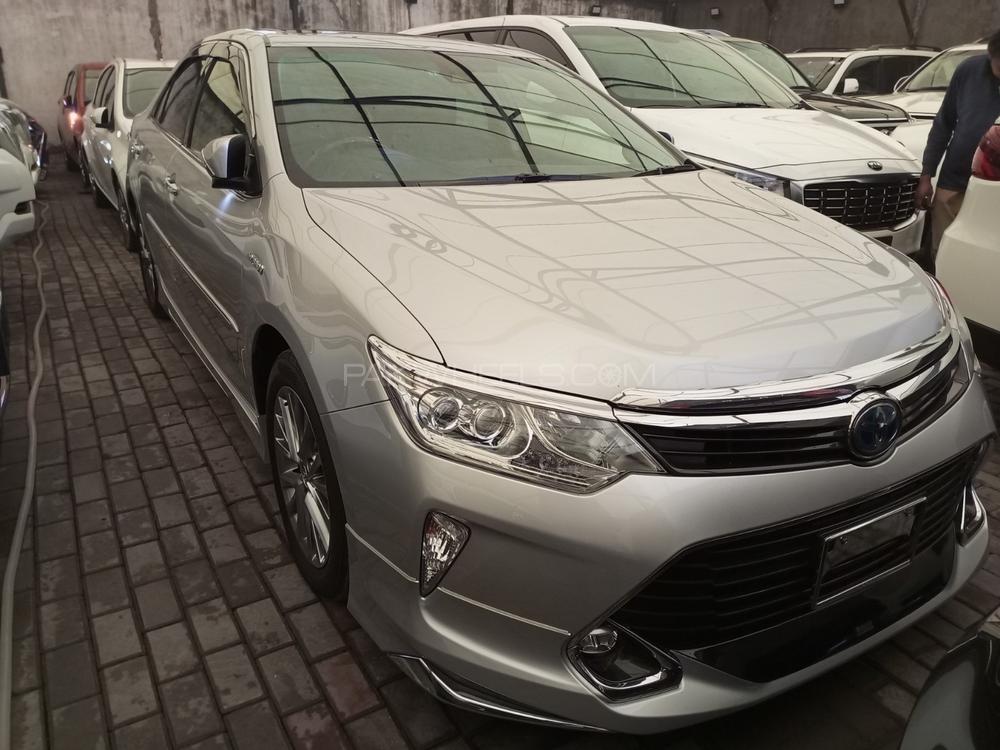 Toyota Camry 2016 for Sale in Lahore Image-1