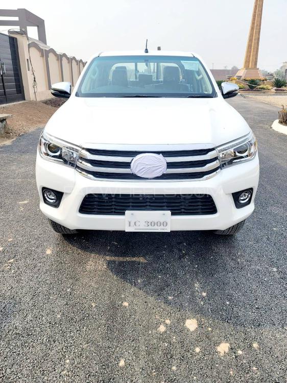 Toyota Hilux 2021 for Sale in Multan Toyota Hilux 2021 for Sale in Multan Image-3