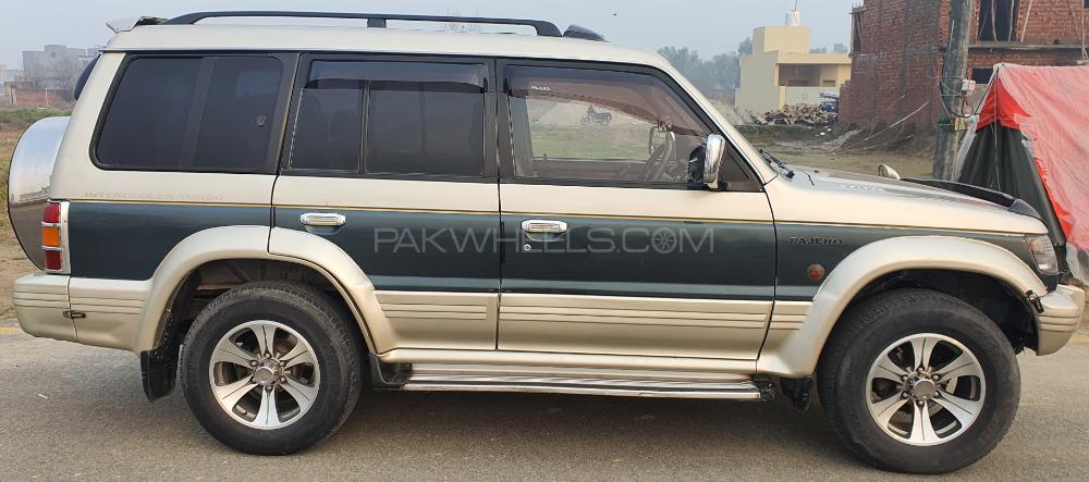 Mitsubishi Pajero 1992 for Sale in Lahore Image-1