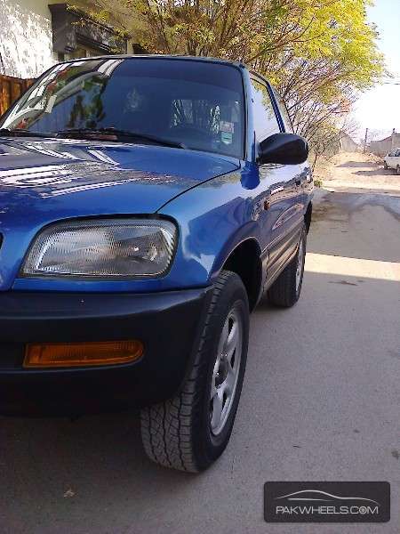 Toyota Rav4 1997 for Sale in Islamabad Image-1