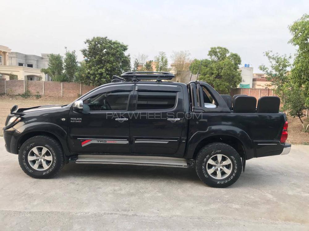 Toyota Hilux 2005 for Sale in Faisalabad Toyota Hilux 2005 for Sale in Faisalabad Image-3