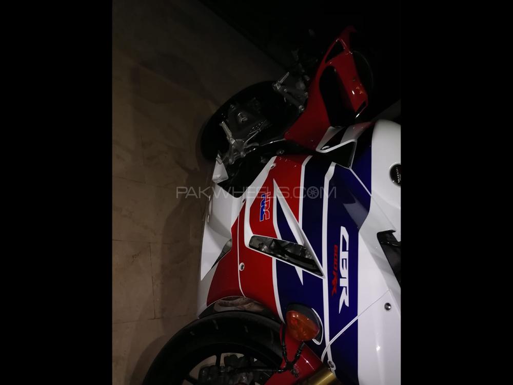ہونڈا CBR 600RR 2013 for Sale ہونڈا CBR 600RR 2013 for Sale Image-5