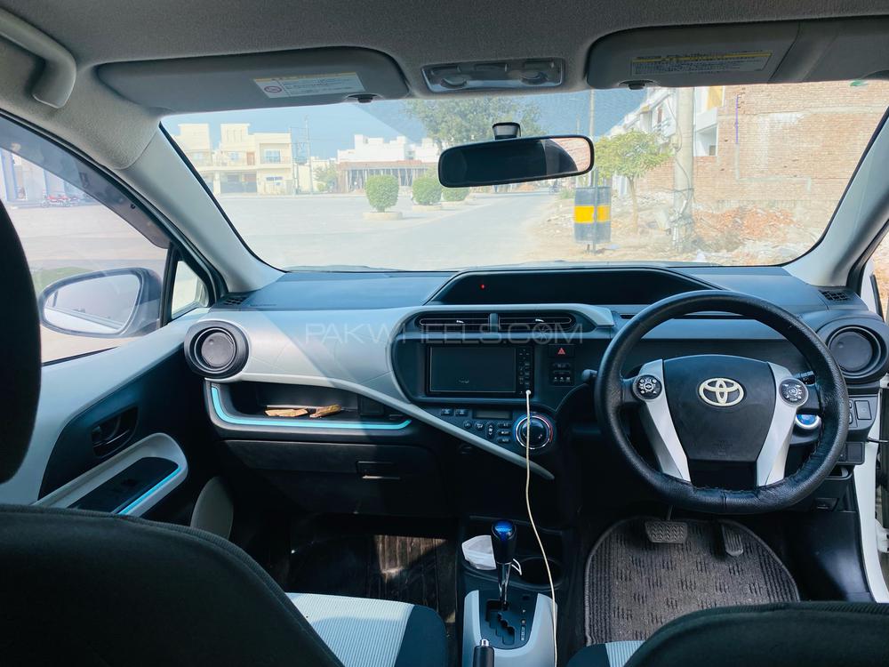 Toyota Aqua 2012 for Sale in Multan Toyota Aqua 2012 for Sale in Multan Image-12