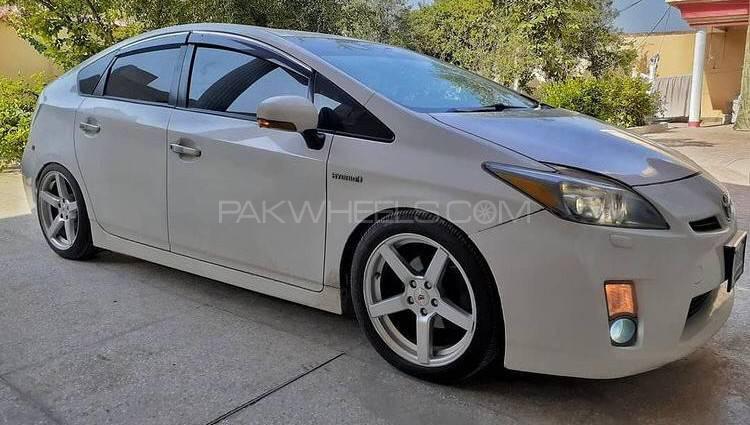 Toyota Prius 2010 for Sale in Rawalpindi Image-1