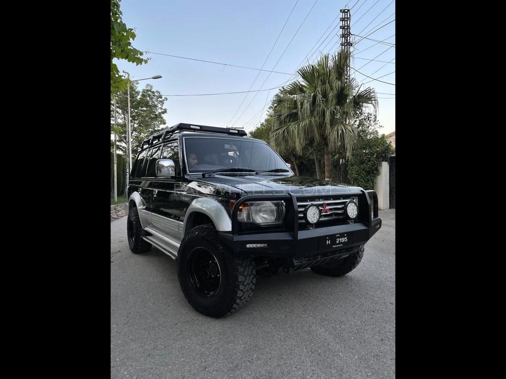 Mitsubishi Pajero 1994 for Sale in Peshawar Mitsubishi Pajero 1994 for Sale in Peshawar Image-13