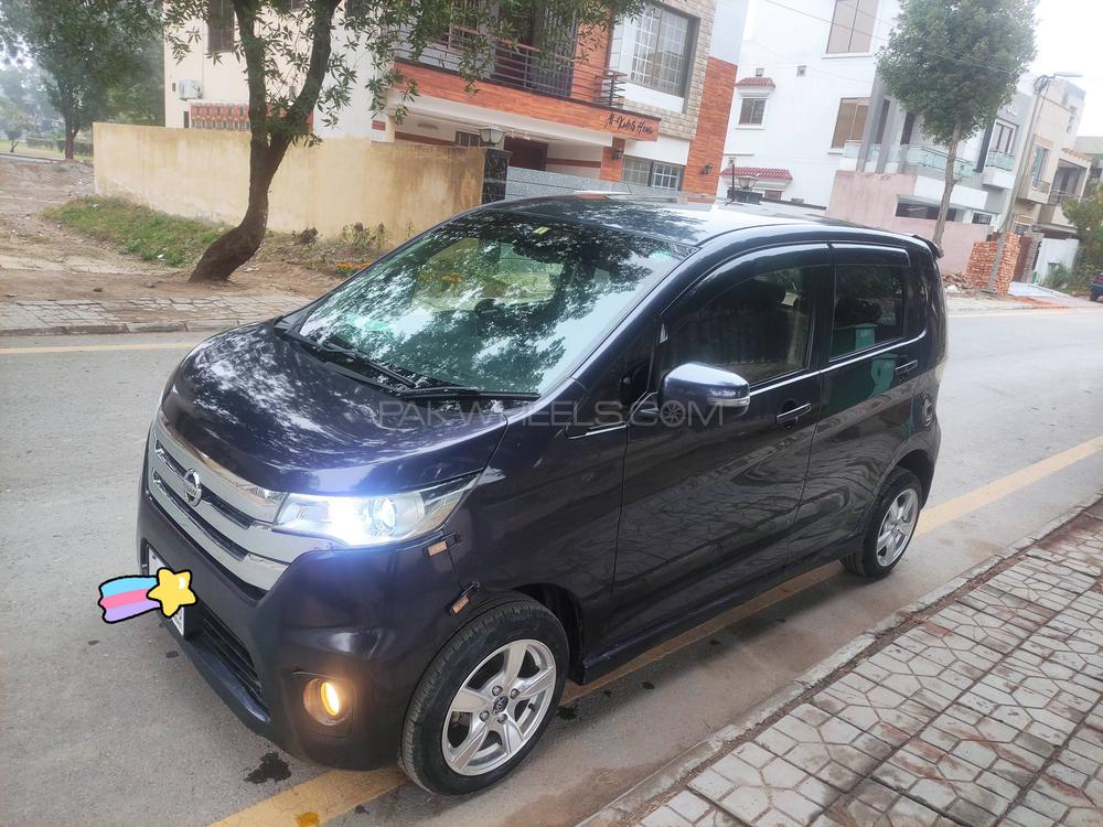 Nissan Dayz Highway Star 2014 for Sale in Lahore Nissan Dayz Highway Star 2014 for Sale in Lahore Image-10