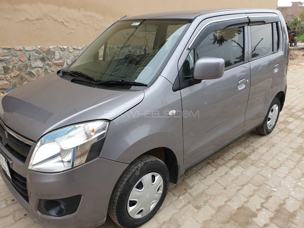 Suzuki Wagon R 2017 for Sale in Okara Suzuki Wagon R 2017 for Sale in Okara Image-3