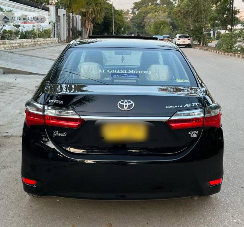 ٹویوٹا کرولا 2019 for Sale in کراچی ٹویوٹا کرولا 2019 for Sale in کراچی Image-4