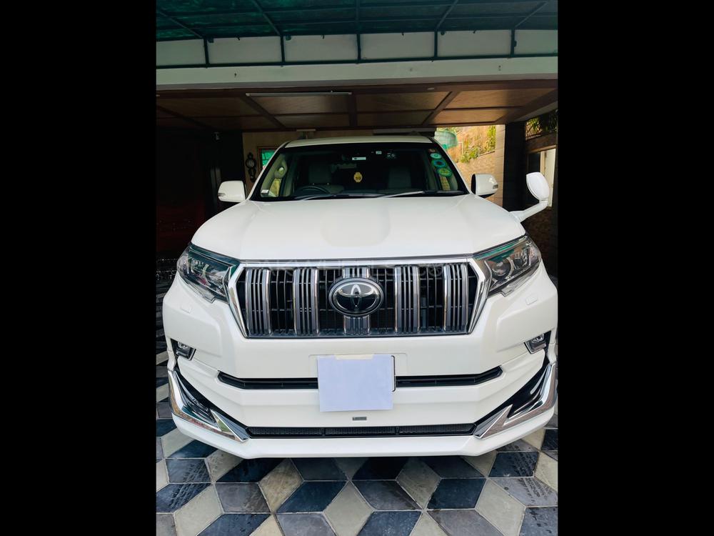 Toyota Prado 2017 for Sale in Lahore Toyota Prado 2017 for Sale in Lahore Image-6