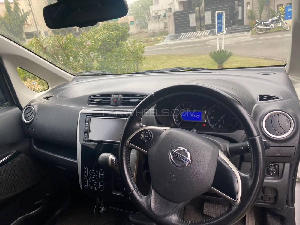 Nissan Dayz Highway Star 2017 for Sale in Lahore Nissan Dayz Highway Star 2017 for Sale in Lahore Image-2