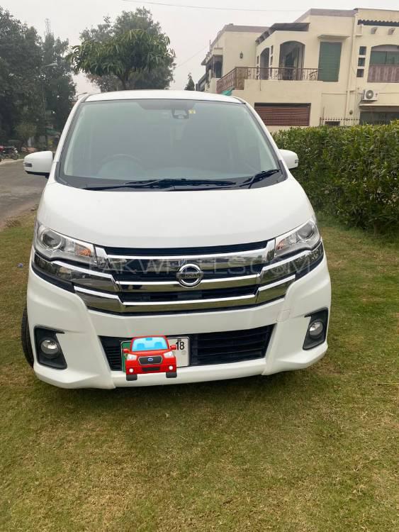 Nissan Dayz Highway Star 2017 for Sale in Lahore Nissan Dayz Highway Star 2017 for Sale in Lahore Image-6