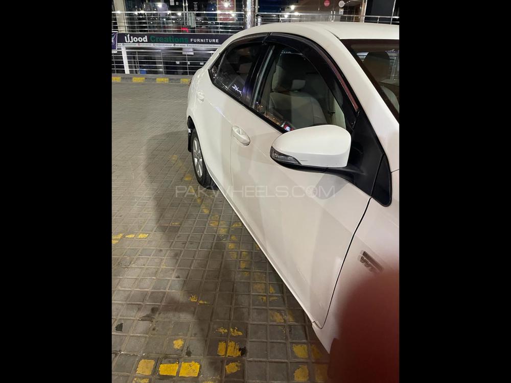Toyota Corolla 2016 for Sale in Faisalabad Image-1
