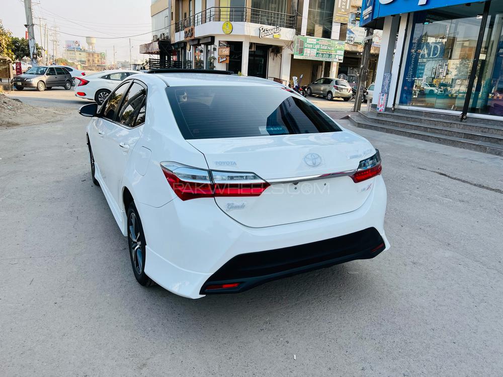 Toyota Corolla 2021 for Sale in Multan Toyota Corolla 2021 for Sale in Multan Image-6