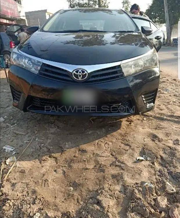 Toyota Corolla 2015 for Sale in Gujranwala Image-1
