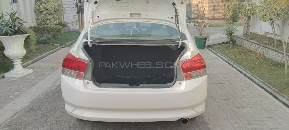 Honda City 2013 for Sale in Lahore Honda City 2013 for Sale in Lahore Image-12