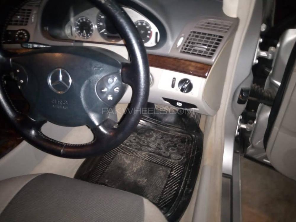 Mercedes Benz E Class 2004 for Sale in Rawalpindi Mercedes Benz E Class 2004 for Sale in Rawalpindi Image-5