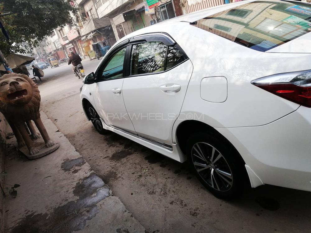 Toyota Corolla 2018 for Sale in Lahore Toyota Corolla 2018 for Sale in Lahore Image-8