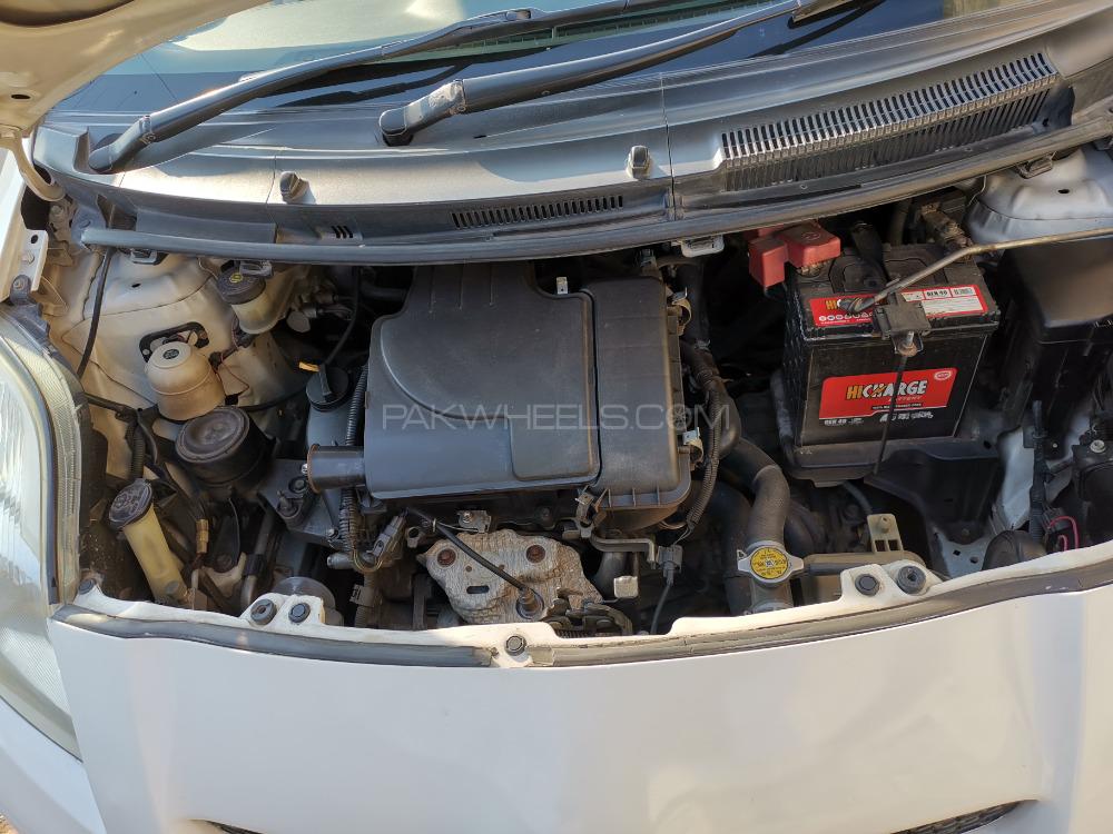 Toyota Vitz 2010 for Sale in Peshawar Toyota Vitz 2010 for Sale in Peshawar Image-2