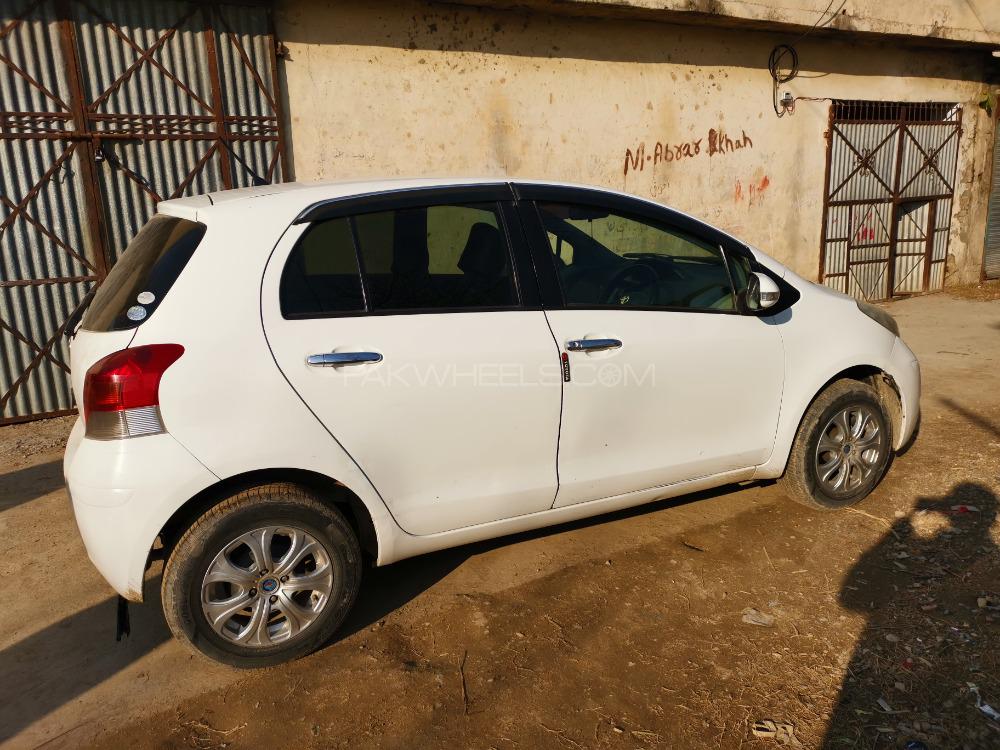Toyota Vitz 2010 for Sale in Peshawar Toyota Vitz 2010 for Sale in Peshawar Image-9