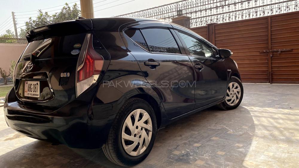 Toyota Aqua 2015 for Sale in Multan Toyota Aqua 2015 for Sale in Multan Image-5