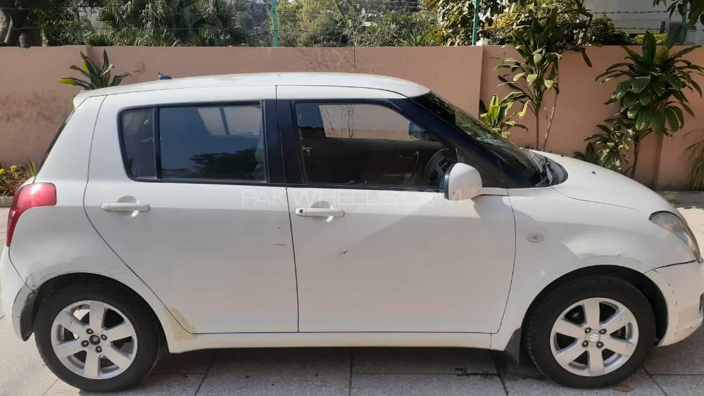 Suzuki Swift 2015 for Sale in Lahore Suzuki Swift 2015 for Sale in Lahore Image-5