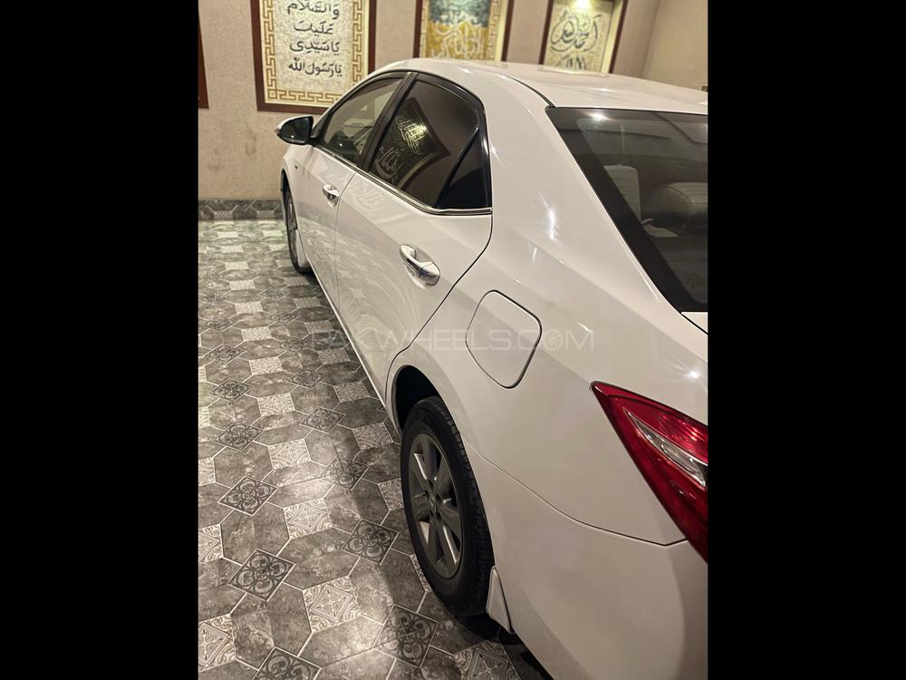 Toyota Corolla 2017 for Sale in Lahore Toyota Corolla 2017 for Sale in Lahore Image-5