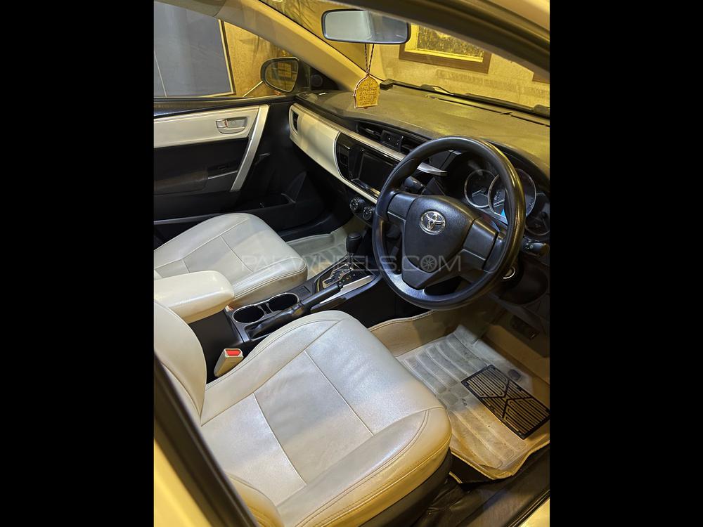 Toyota Corolla 2017 for Sale in Lahore Toyota Corolla 2017 for Sale in Lahore Image-8
