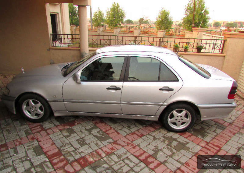 Mercedes Benz C Class 1998 for Sale in Lahore Image-1