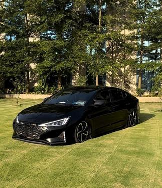 Hyundai Elantra - 2022
